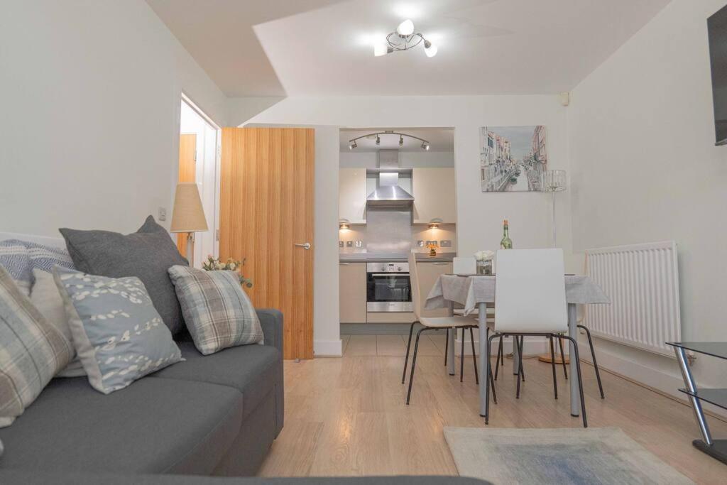 Beautiful 2 Bed In Central Birmingham: A Hidden Gem! Exterior photo